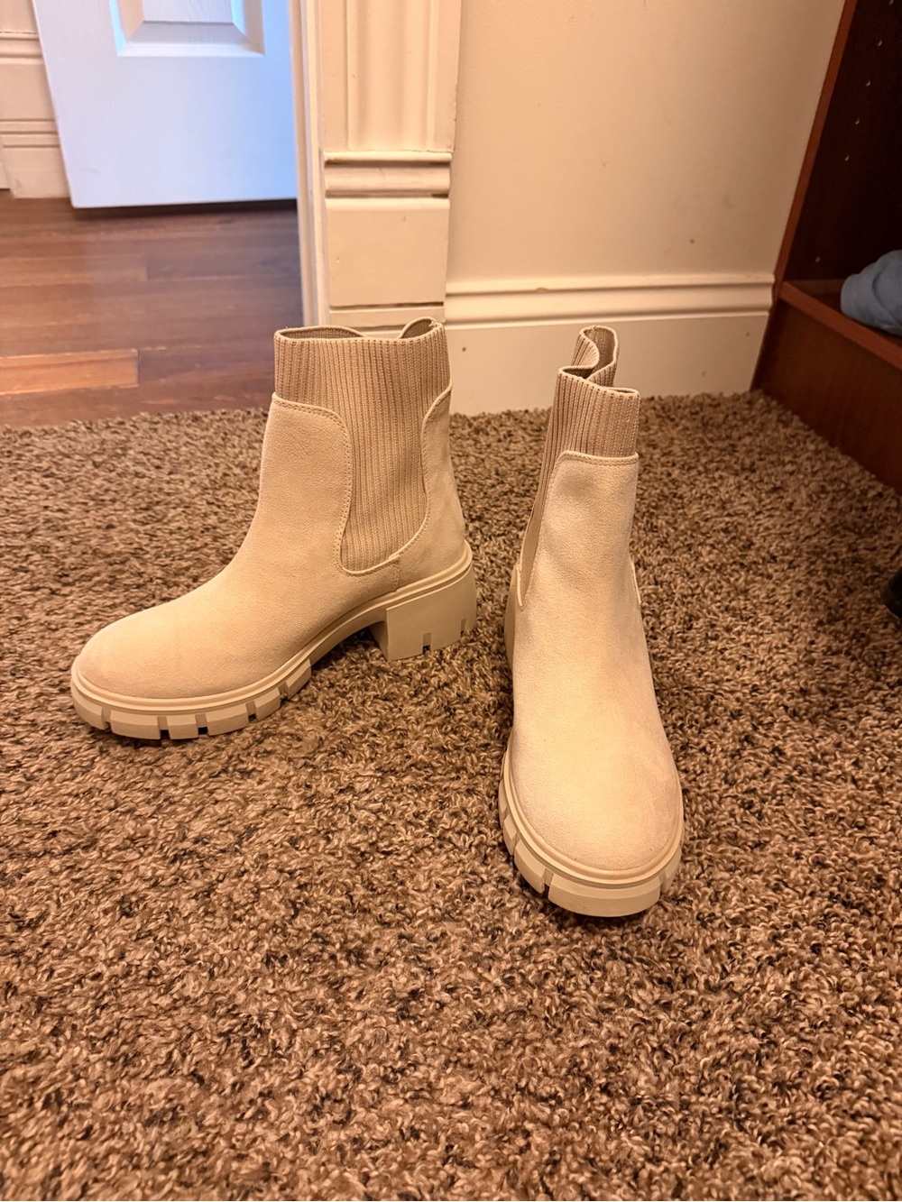 Sincerely Jules Chunky Chelsea Ankle Boots in Cream